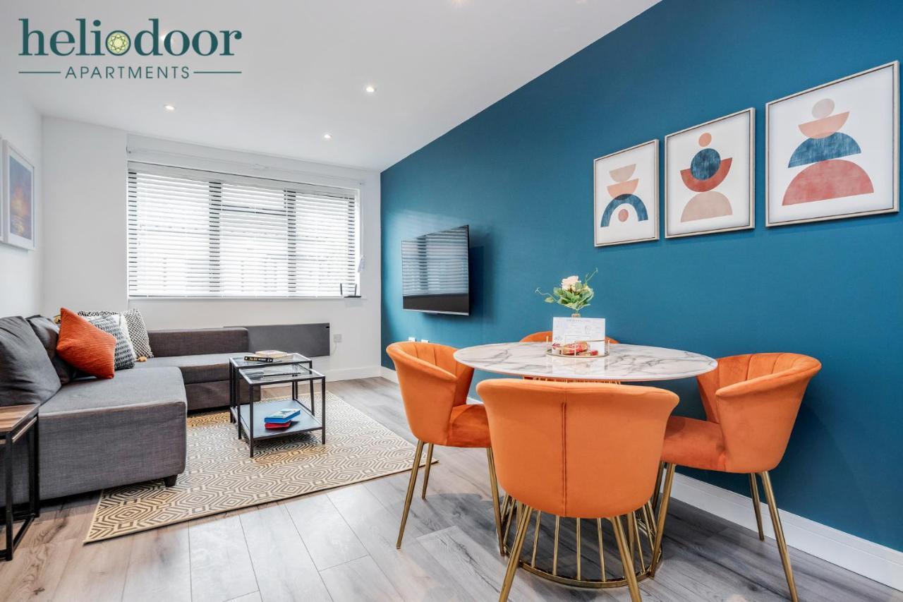 Milton Keynes Apartments, Sleeps Up To 5, Free Parking, Free Wifi & Movies, 7 Mins Drive To Milton Keynes Central Station For Direct Trains To London & The North Екстер'єр фото