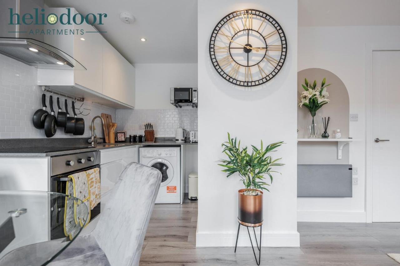 Milton Keynes Apartments, Sleeps Up To 5, Free Parking, Free Wifi & Movies, 7 Mins Drive To Milton Keynes Central Station For Direct Trains To London & The North Екстер'єр фото