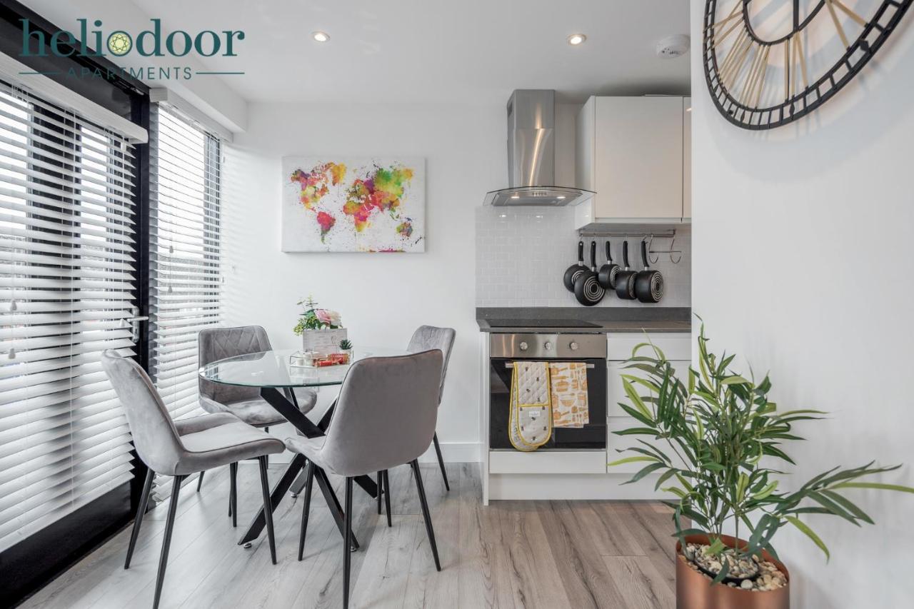 Milton Keynes Apartments, Sleeps Up To 5, Free Parking, Free Wifi & Movies, 7 Mins Drive To Milton Keynes Central Station For Direct Trains To London & The North Екстер'єр фото