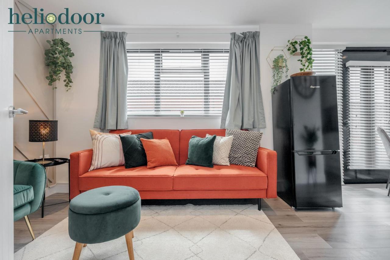 Milton Keynes Apartments, Sleeps Up To 5, Free Parking, Free Wifi & Movies, 7 Mins Drive To Milton Keynes Central Station For Direct Trains To London & The North Екстер'єр фото