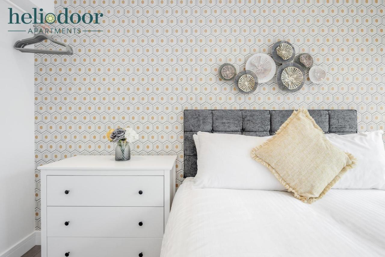 Milton Keynes Apartments, Sleeps Up To 5, Free Parking, Free Wifi & Movies, 7 Mins Drive To Milton Keynes Central Station For Direct Trains To London & The North Екстер'єр фото