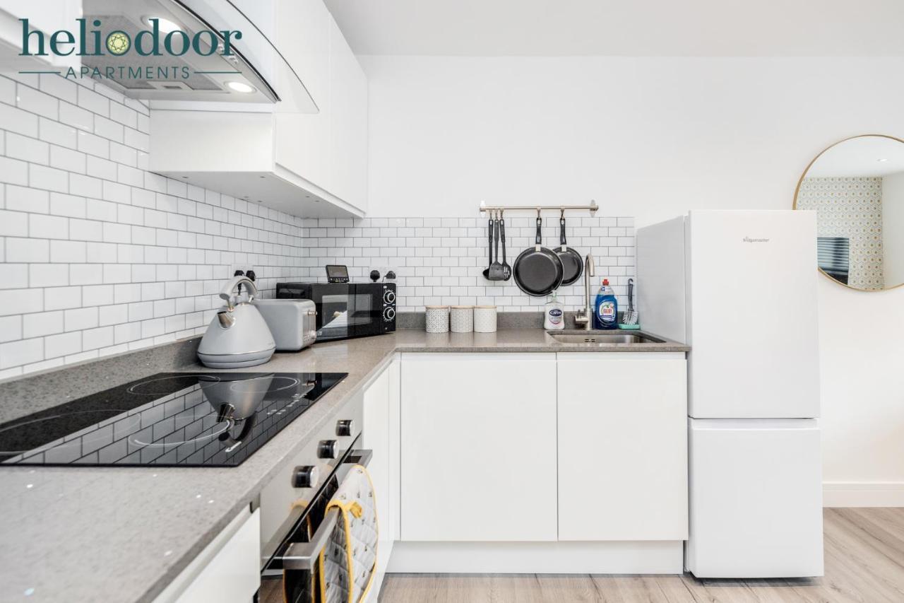 Milton Keynes Apartments, Sleeps Up To 5, Free Parking, Free Wifi & Movies, 7 Mins Drive To Milton Keynes Central Station For Direct Trains To London & The North Екстер'єр фото