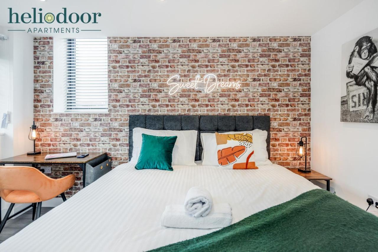 Milton Keynes Apartments, Sleeps Up To 5, Free Parking, Free Wifi & Movies, 7 Mins Drive To Milton Keynes Central Station For Direct Trains To London & The North Екстер'єр фото