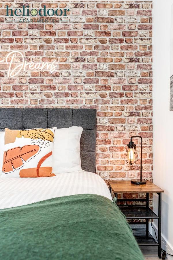 Milton Keynes Apartments, Sleeps Up To 5, Free Parking, Free Wifi & Movies, 7 Mins Drive To Milton Keynes Central Station For Direct Trains To London & The North Екстер'єр фото