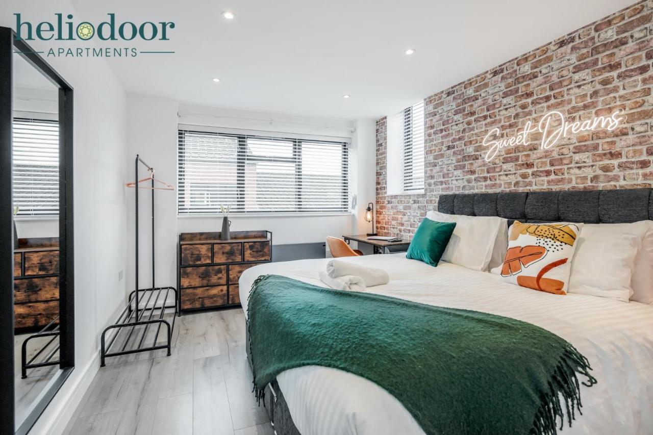 Milton Keynes Apartments, Sleeps Up To 5, Free Parking, Free Wifi & Movies, 7 Mins Drive To Milton Keynes Central Station For Direct Trains To London & The North Екстер'єр фото