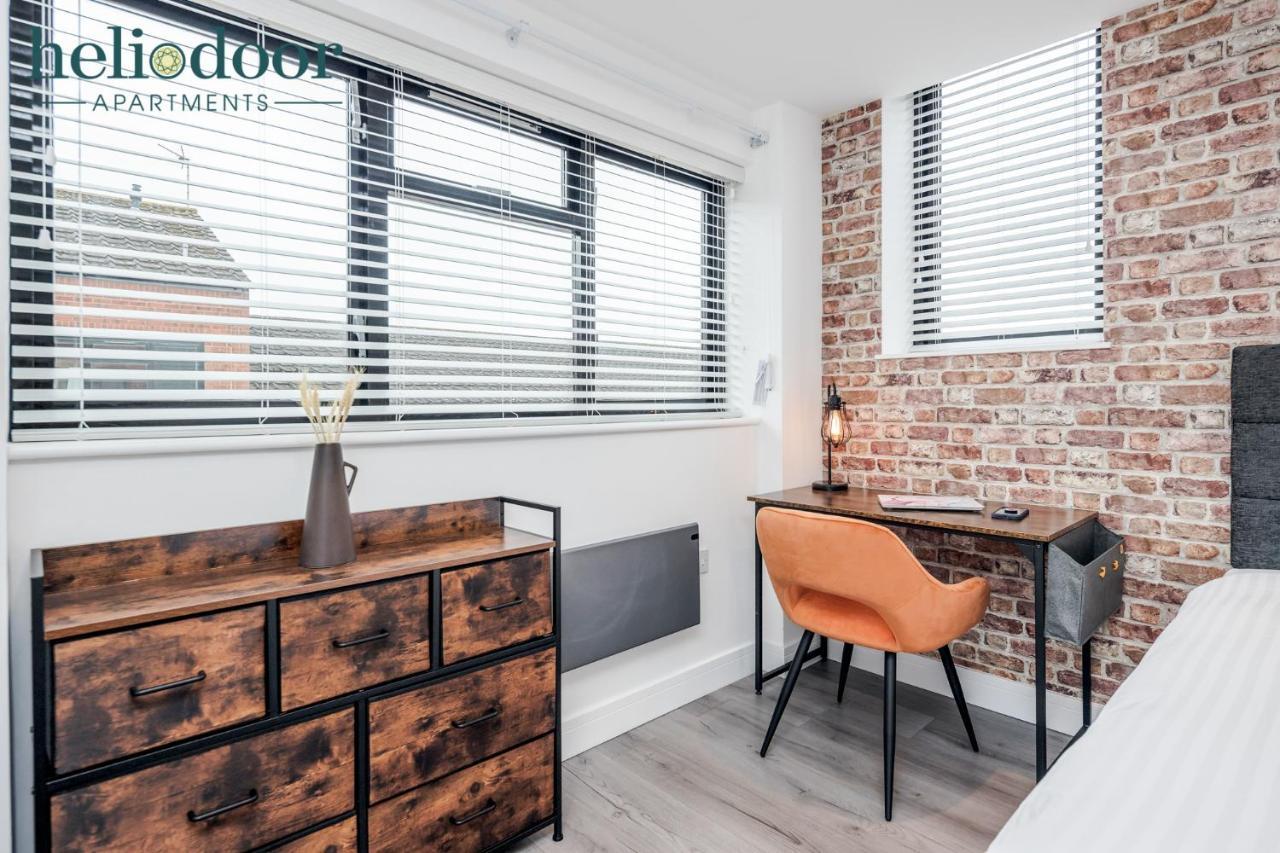 Milton Keynes Apartments, Sleeps Up To 5, Free Parking, Free Wifi & Movies, 7 Mins Drive To Milton Keynes Central Station For Direct Trains To London & The North Екстер'єр фото
