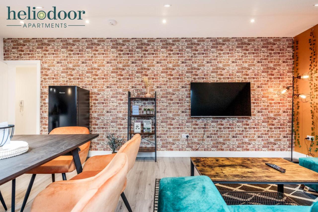 Milton Keynes Apartments, Sleeps Up To 5, Free Parking, Free Wifi & Movies, 7 Mins Drive To Milton Keynes Central Station For Direct Trains To London & The North Екстер'єр фото